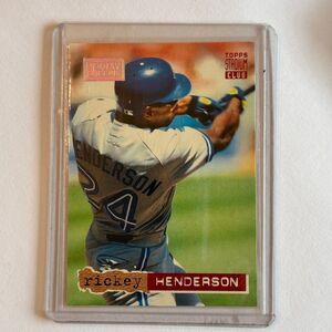 Topps stadium club 1st day issue Rickey Henderson #107